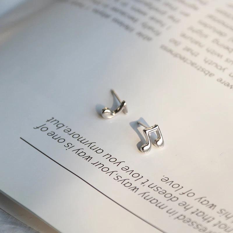 Beixi Asymmetrical Musical Note Stud Earrings - Elegant S925 Sterling Silver, 2025 Style for Women.