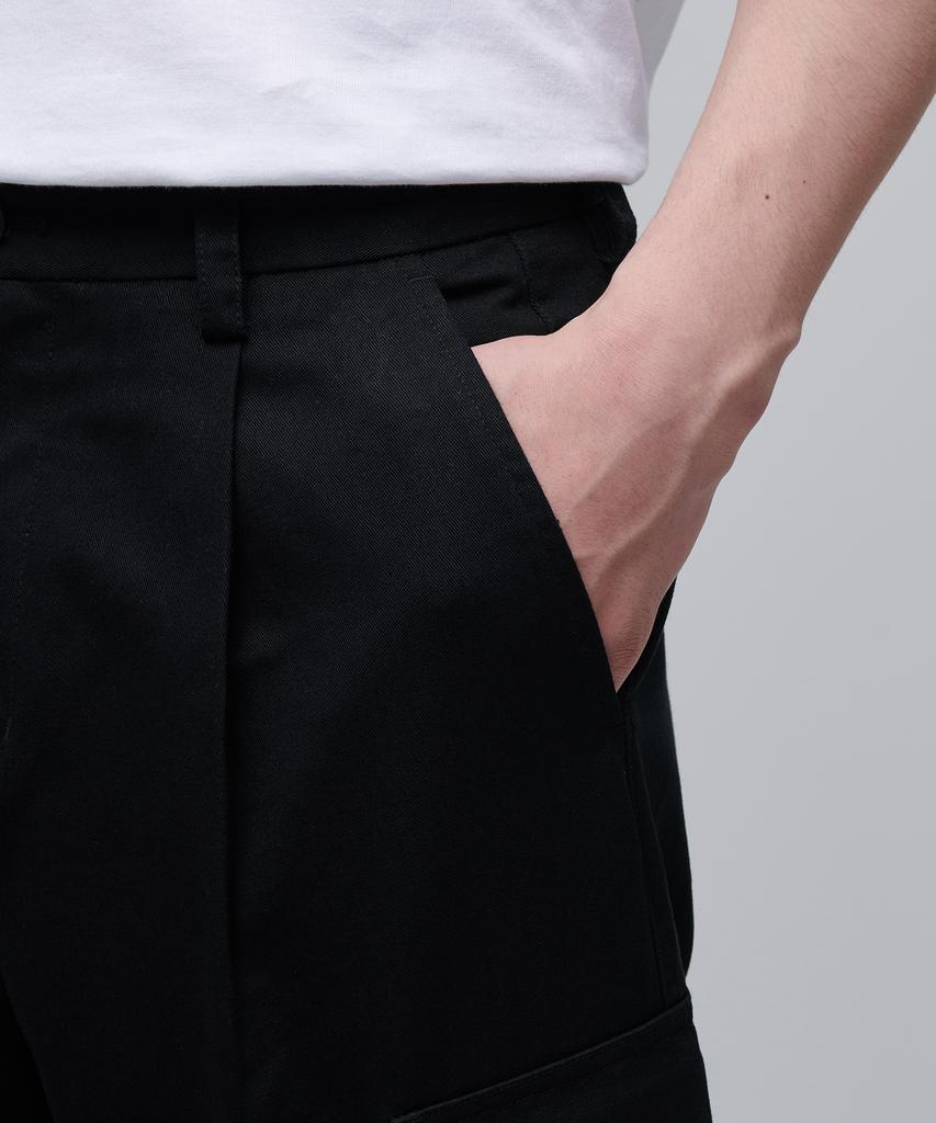 Musinsa Standard One-Pleat Wide Cargo Pants [Black]