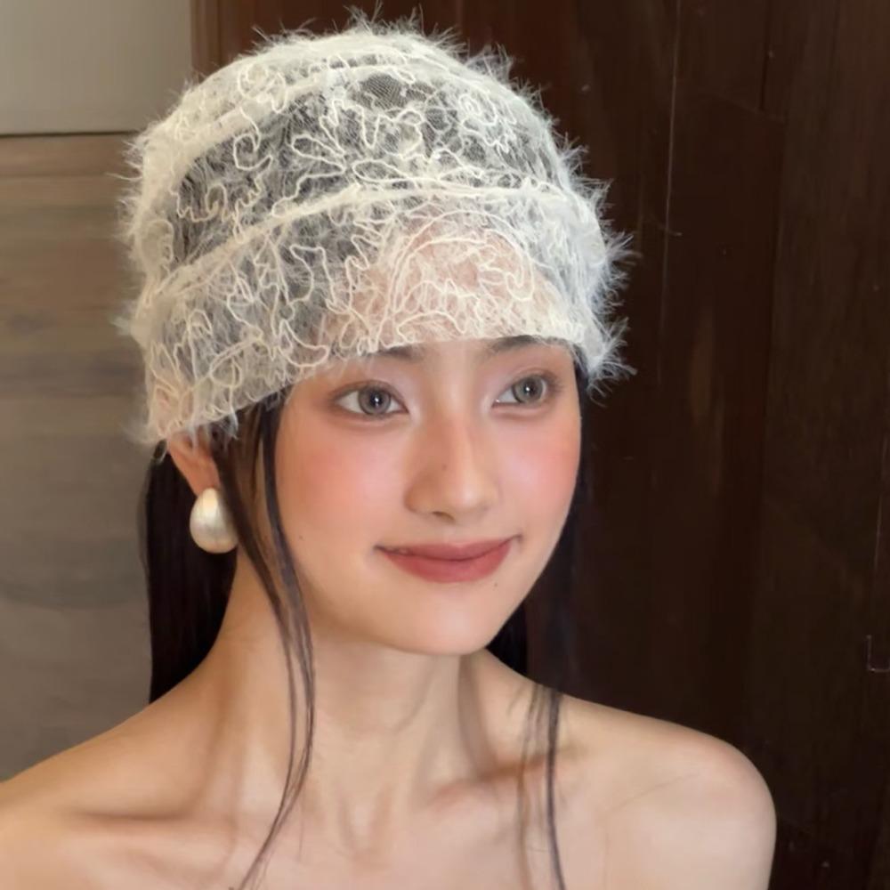 

Exquisite Bridal Lace Hat Retro Hollow Top Hat Fashion Lace Floral Beanie Hat Wedding Decoration