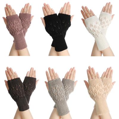 Accessori – Guanti, mezzi guanti e muffole