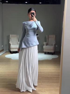 Elegant Women's Long-Sleeve Formal Dress with Waist-Cinching, Light Summer 2025 European & American Style