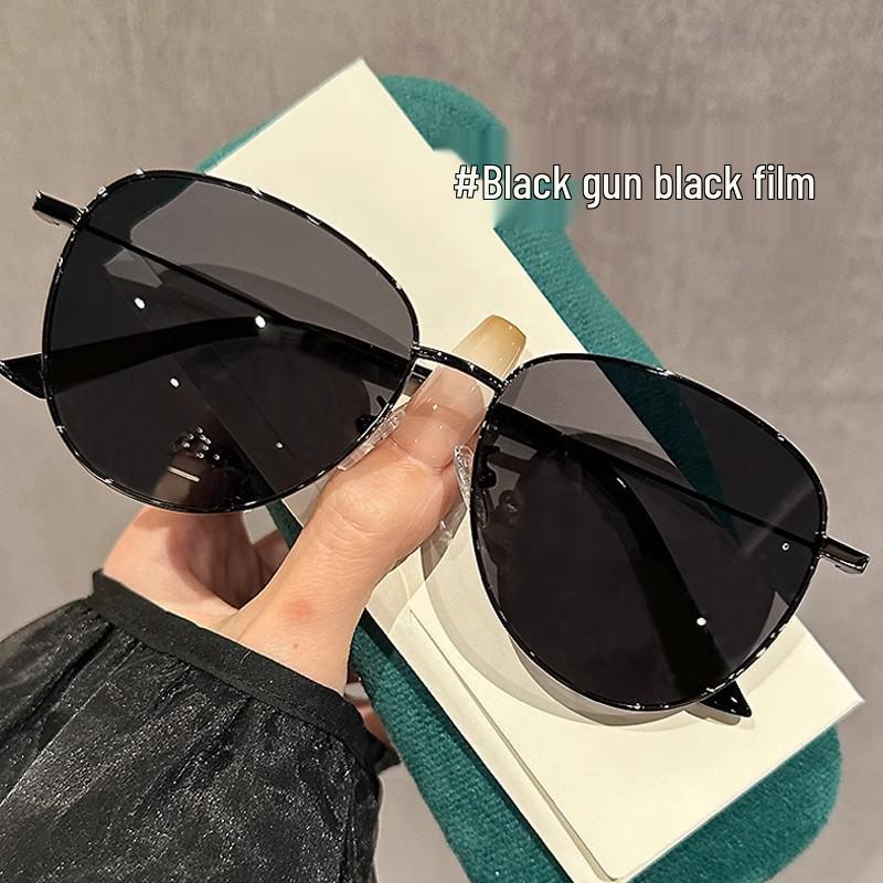 

Men’s Ultralight Large Frame Pilot Sunglasses with Prescription-Ready Polarized Lenses Polarized