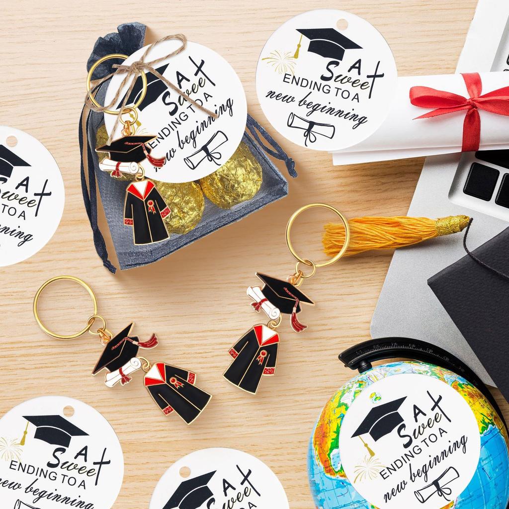 20 Pack Graduation Theme Key Rings Academic Celebration Keychains with Gift Labels Mesh Bags Gown Students Souvenirs