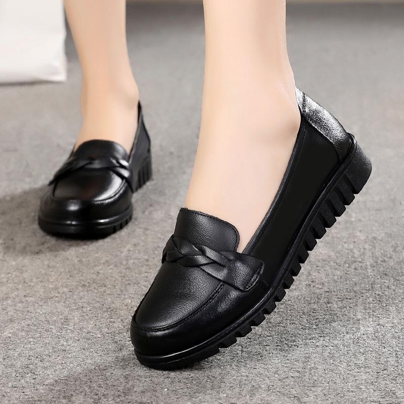New Single-shoe Soft-soled, Lightweight and Flat Women's Shoes for Middle-aged and Elderly People