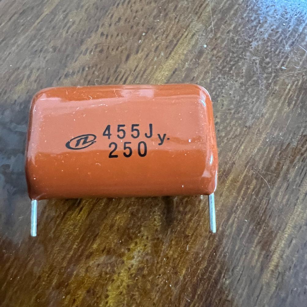 CBB Capacitor 4.5µF 250V - Copper Leads, 6mm Length, 30mm Spacing