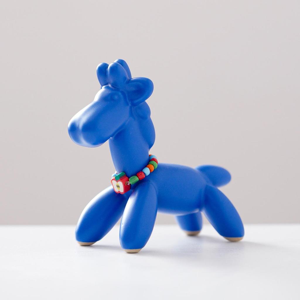 Figurina in Ceramica Cavallo Palloncino Europeo: Decorazione Artistica da Interno per Animali & Regalo