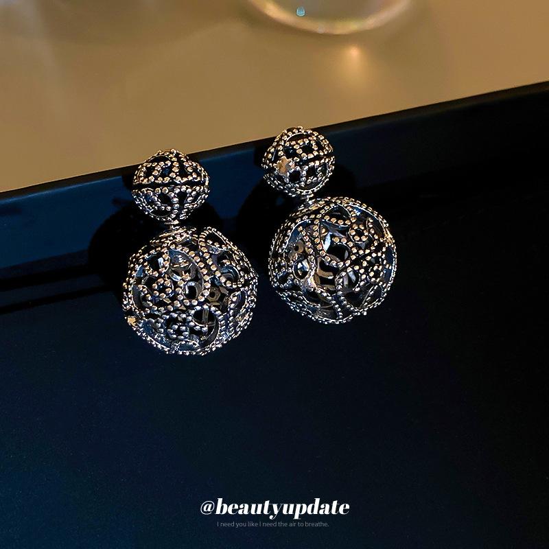 Hollow Round Front and Rear Two Earrings French Versatile Stud Earrings Metal Ethnic Style Earrings