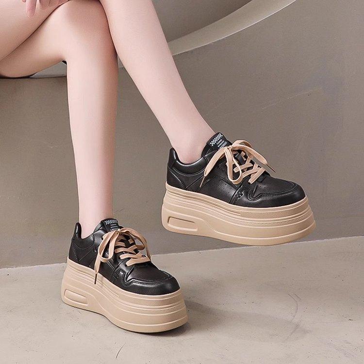 

Thick soled casual sports single shoes women in autumn versatile fashionable height increasing simple comfortable board shoes 40 чорний