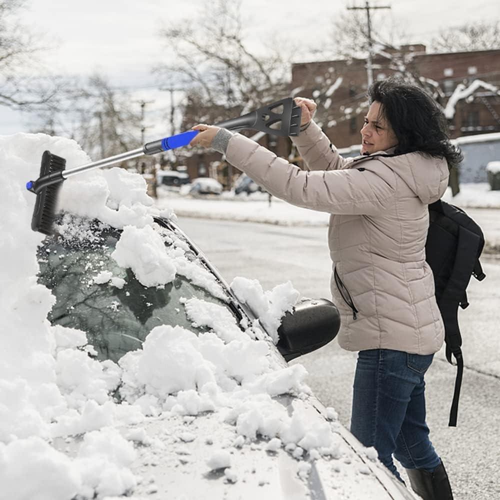 Skrobaczka do szyb samochodowych z miotłą, 2 w 1 skrobaczka do szyb samochodowych i szczotka do śniegu, głowica szczotki 360°, antypoślizgowa rączka z pianki, do samochodów osobowych, ciężarowych, SUV-ów, szyb przednich