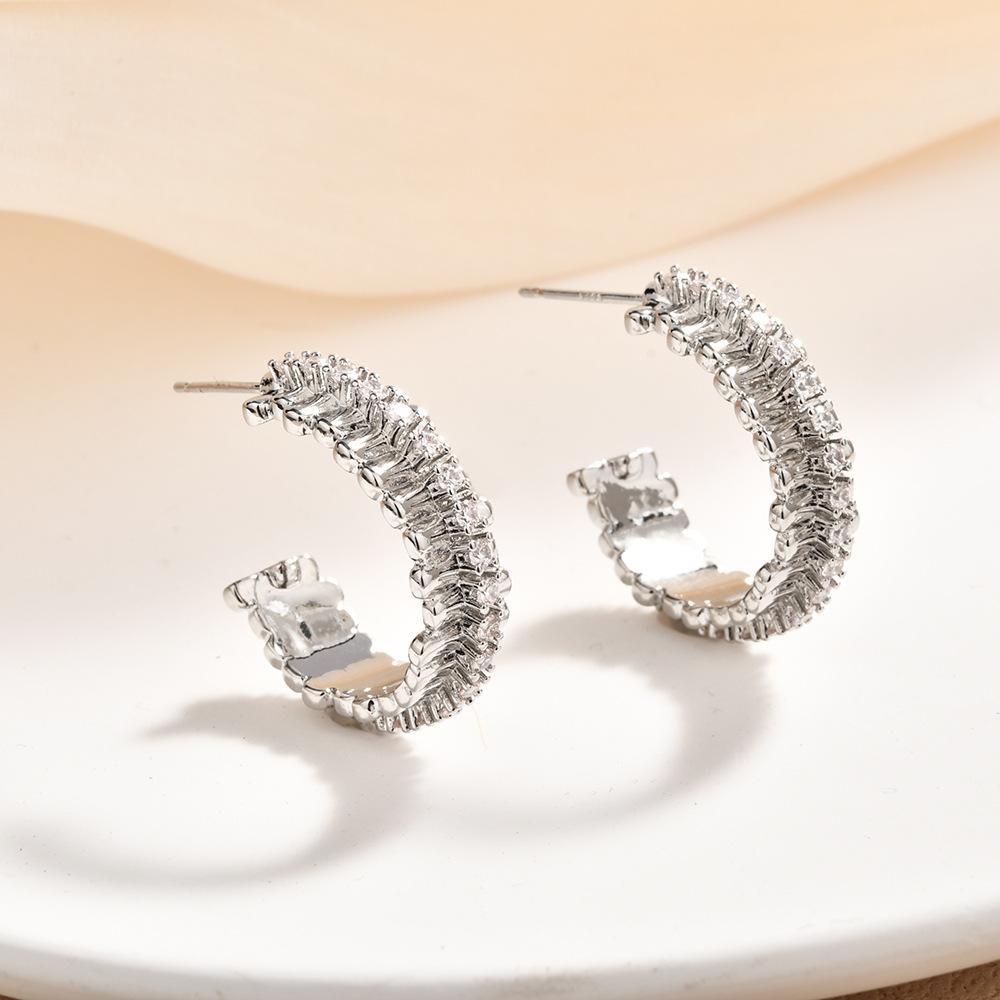 

Ретро серьги-кольца из металла неправильной формы с цирконом - Высококлассные нишевые серьги-гвоздики для женщин