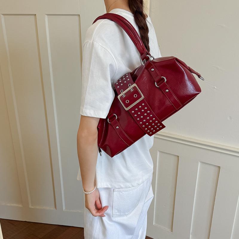 Spicy Girl Rivet Punk Style Crossbody Bag - Women's Versatile Shoulder Tote 2026