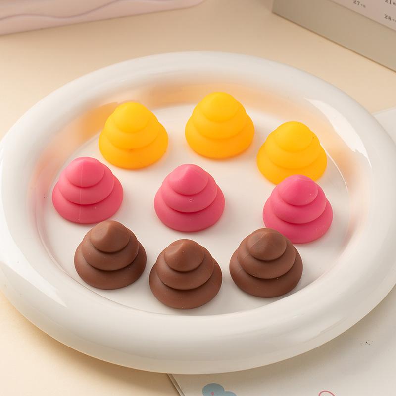 Süßes Fidget Knet-Kackhaufen Spielzeug Geschenke Stressabbau Sensorisch Lustige Kackhaufen Form Kinder und Erwachsene Fidget Scherz Streichspielzeug Zufällige Farbe