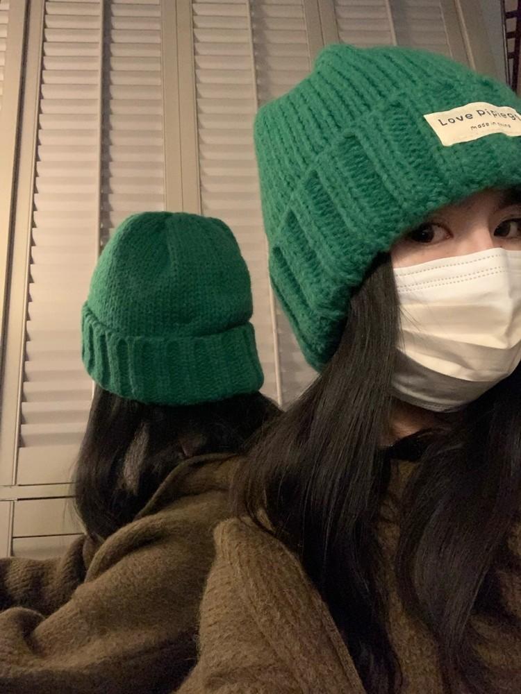 Fashionable Warm Knit Hat For Women Trendy Fluffy Beanie With Cute Bear Patch