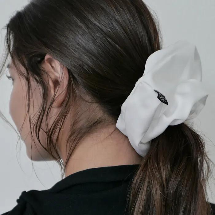 Basic Satin Scrunchie_Large_White