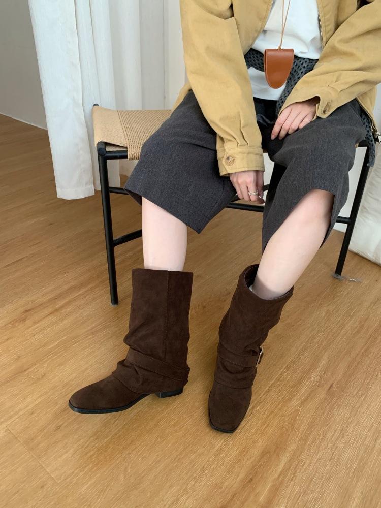 Retro fyrkantig tå tjock klack 2025 höst och vinter mid-tube stövlar dammode spänne fyrkantig tå damkängor tunna damstövlar