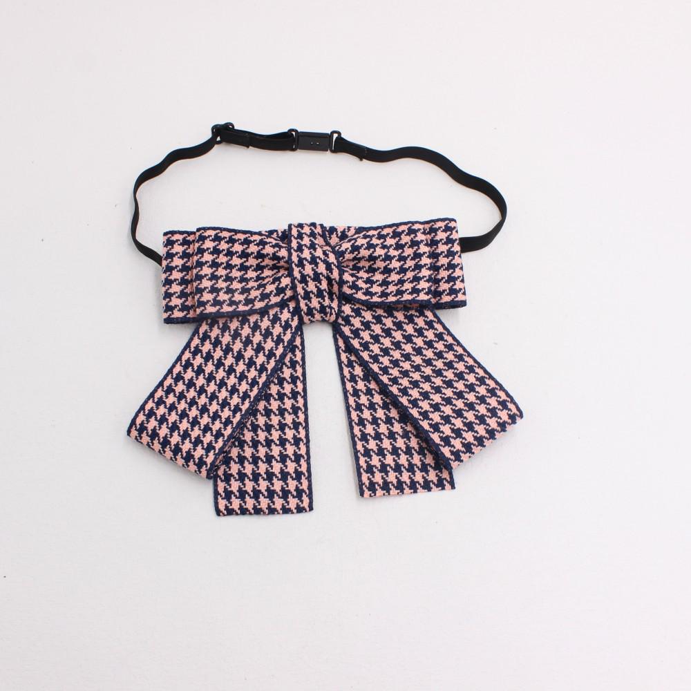 Houndstooth Wide Bow Trench Coat Accessory: Stylish Bow Tie with Elastic Strap for Easy Adjustment TS327