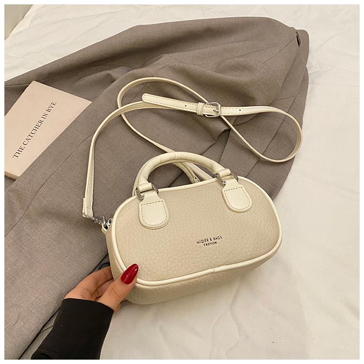 

Внешняя одинарная портативная сумка для боулинга женская 2025 новая летняя высококлассная универсальная сумка через плечо