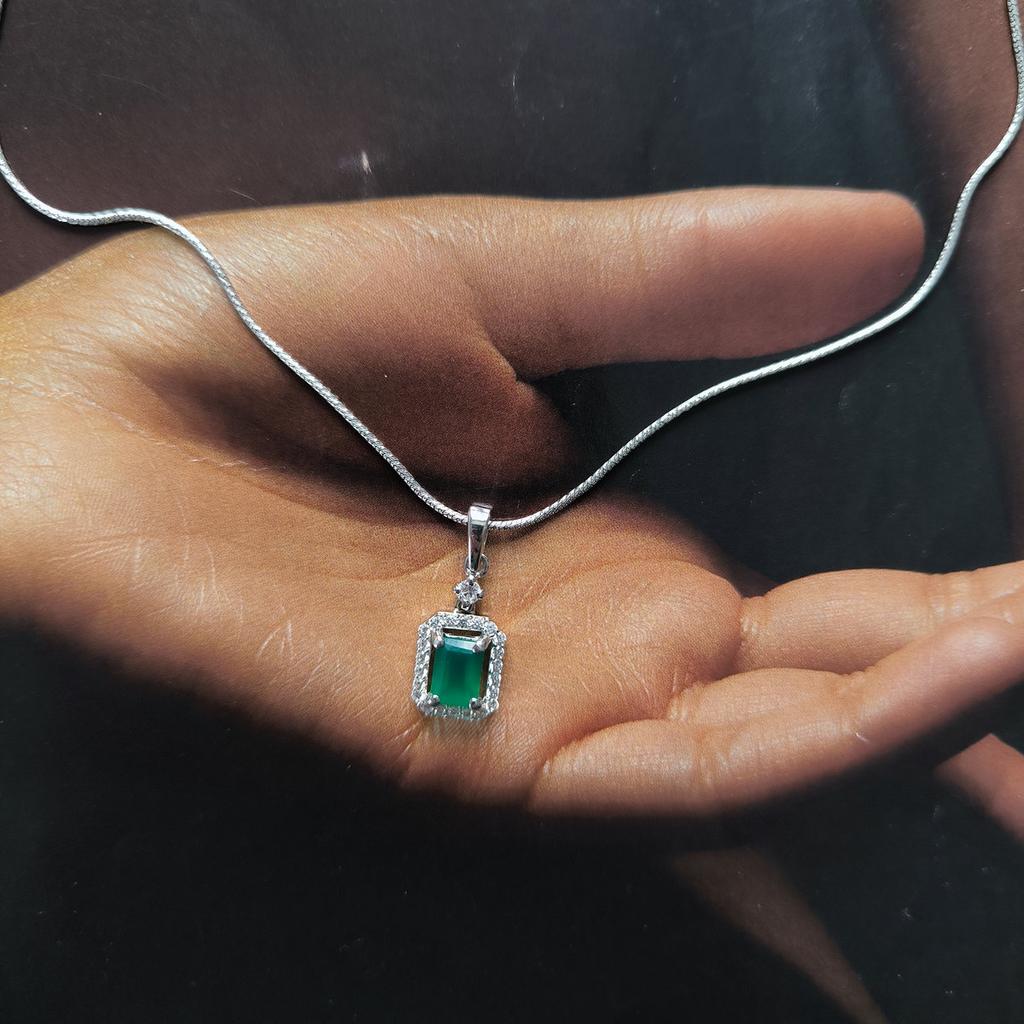Серебряная подвеска с агатом 1.543ct, фианитами (2208266)