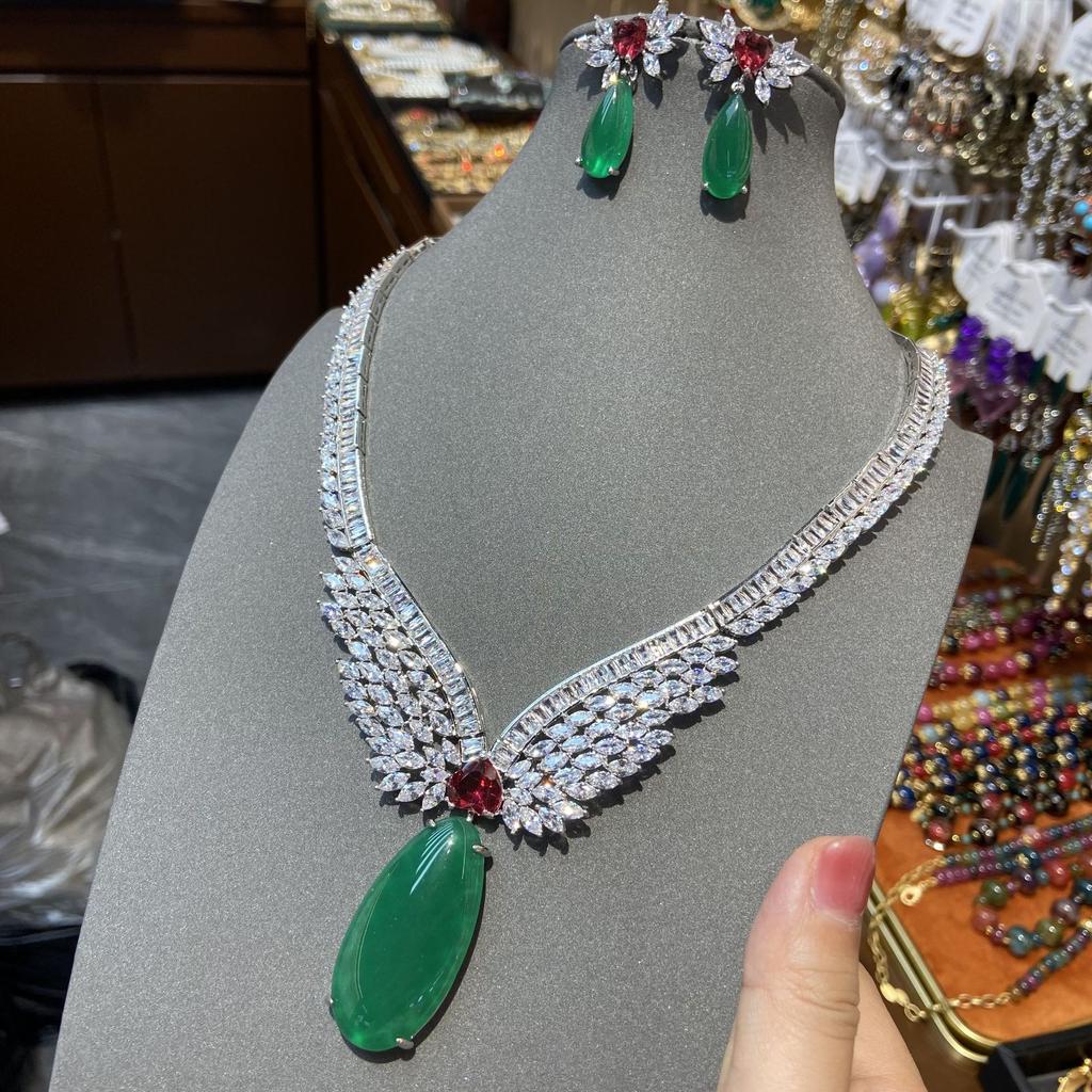 French Medieval Luxury Zircon Necklace Earrings Set Female Angel Wings Imitation Chalcedony Jewelry