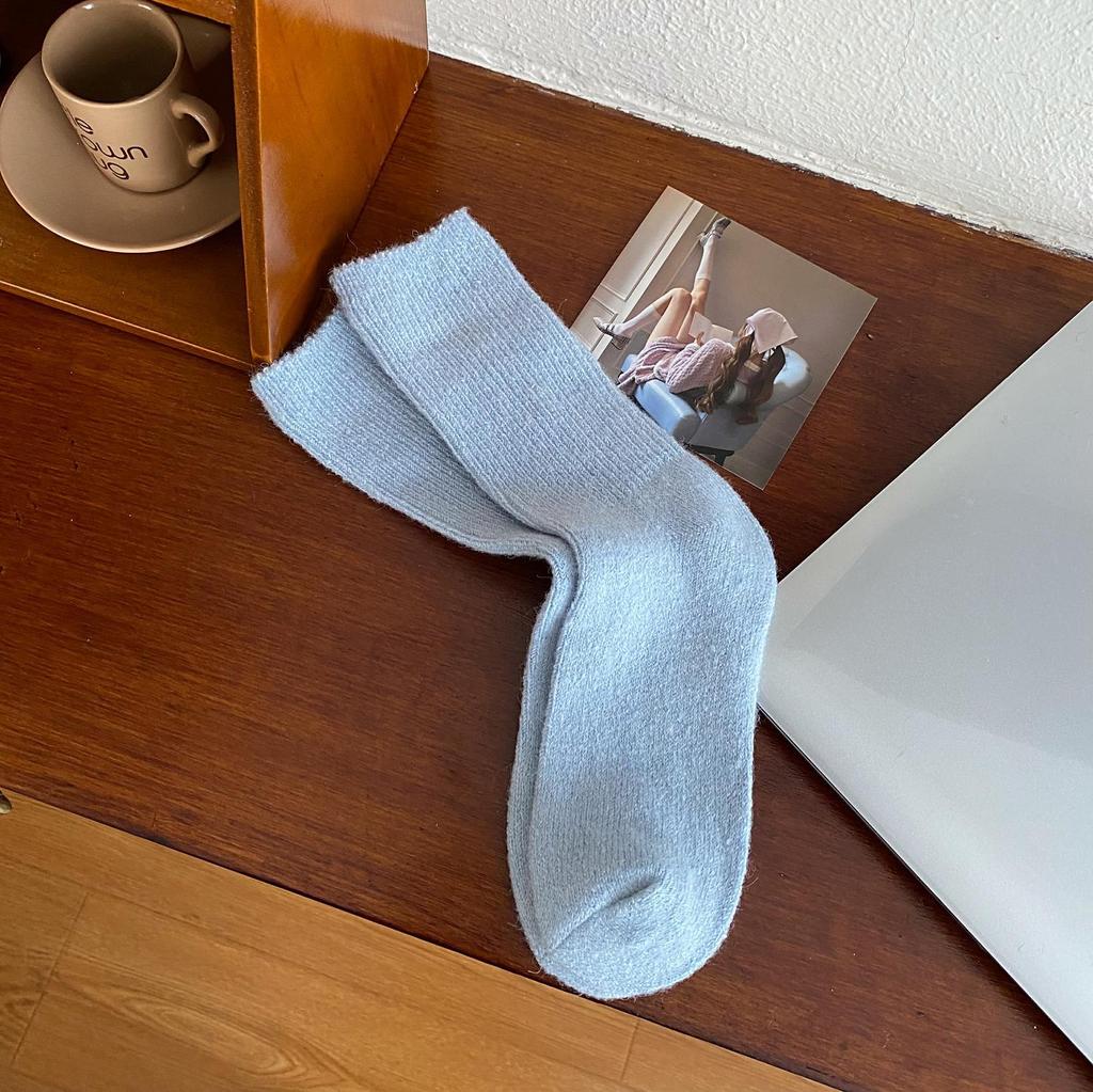 Women's Korean-Style Mid-Tube Cashmere Socks - Autumn/Winter Thick Warm Velvet Pile Wool