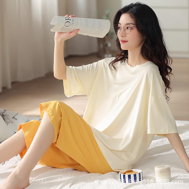 Women's Summer Pajama Set: Short-Sleeved Top and Seven-Point Pants, Cute and Loose, Perfect for Teenage Girls, Suitable for Home or Outdoor Wear.
