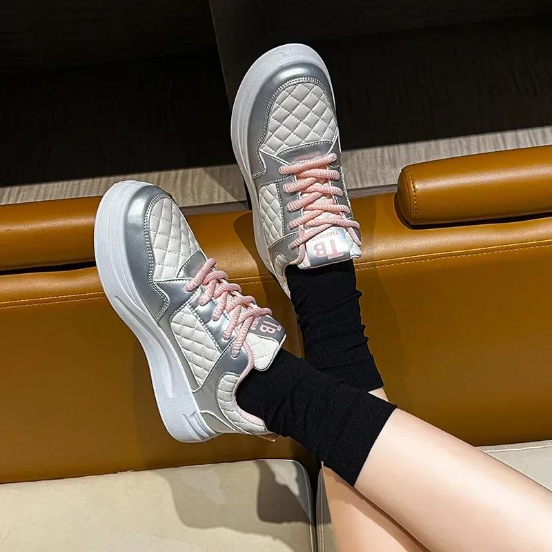 Women Fashion Sneakers  Spring Autumn Comfortable Platform Shoes Design Lace-up Breathable Platform Casual Board Shoe