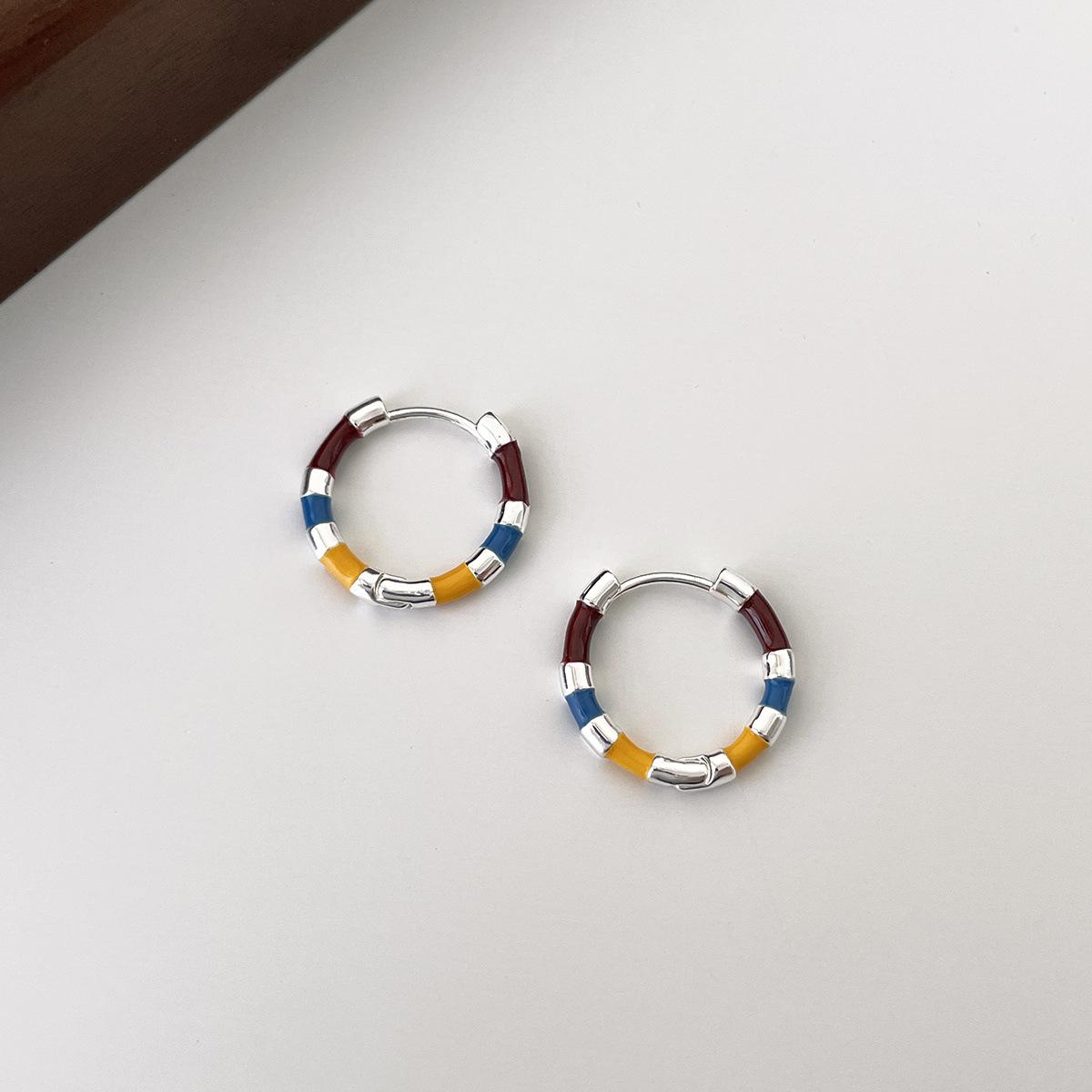 

Легкие роскошные новые французские ретро эмалевые контрастные серьги женские модные изысканные и универсальные высококачественные новые серьги copper