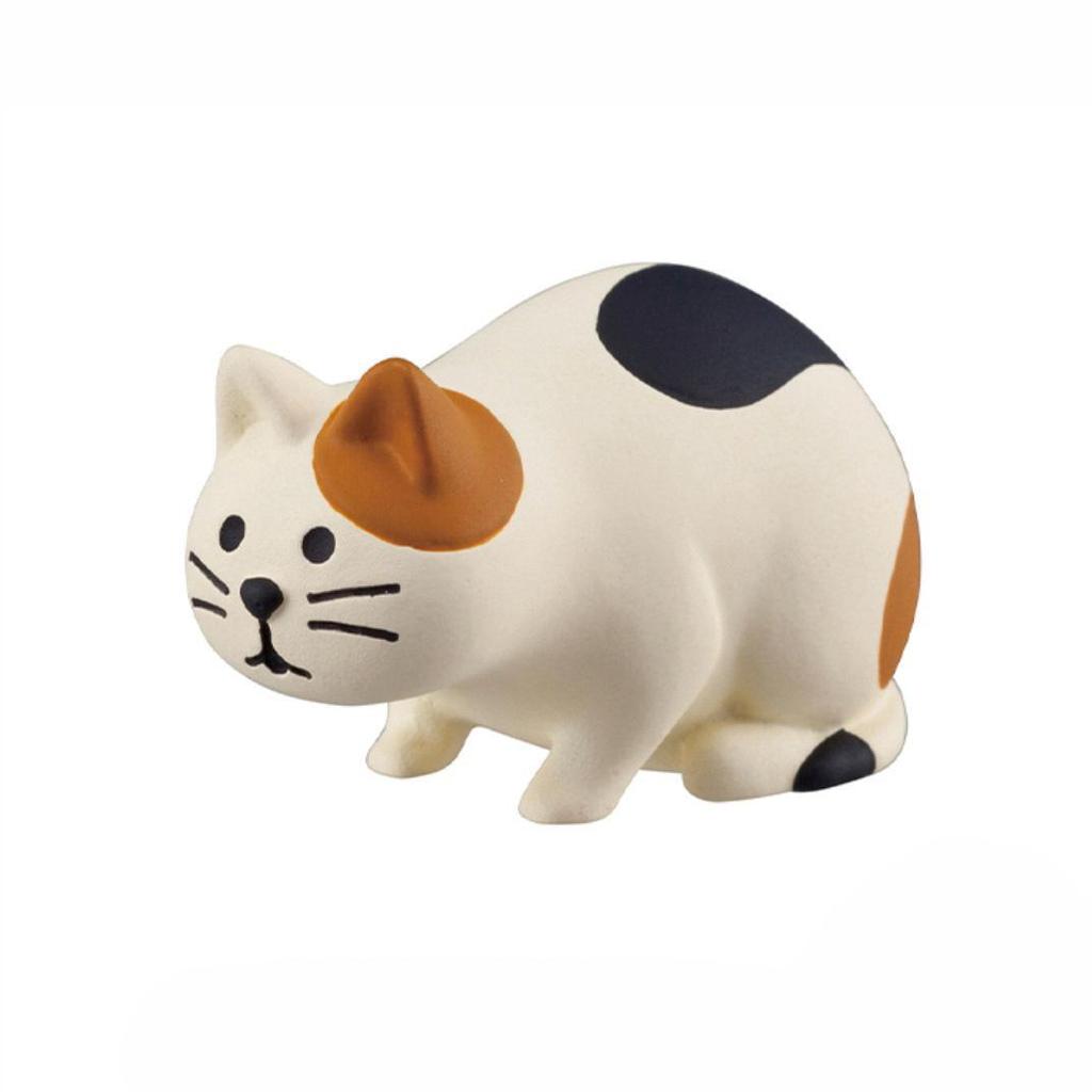 Japanese Tea Cat Mini Ornaments: Cute Resin Desktop Decorations