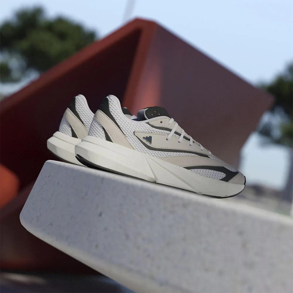 adidas Кросовки Lightstride