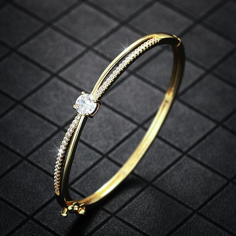 Versatile Bracelet Women, Cross Design Round Zircon Jewelry, Elegant And Exquisite Niche Jewelry