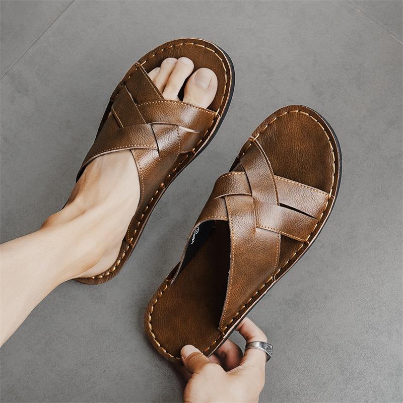 Fashion Handmade Leather Slippers for Men 2025 New Beach Summer Walking Shoes Slip on Light Male Flats Men Flip-flops Outdoor Half Drag