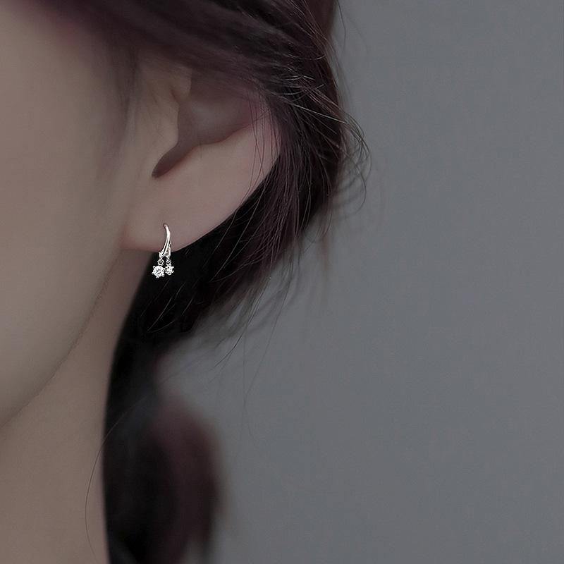 Zircon Earrings Women'S Simple High-End Earrings Exquisite Stud Earrings Small Earrings Cold Style Decoration