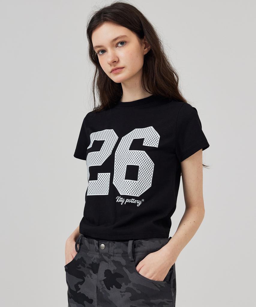 KITTY POTTERY 26 Number Crop Short Sleeve T-Shirt Black
