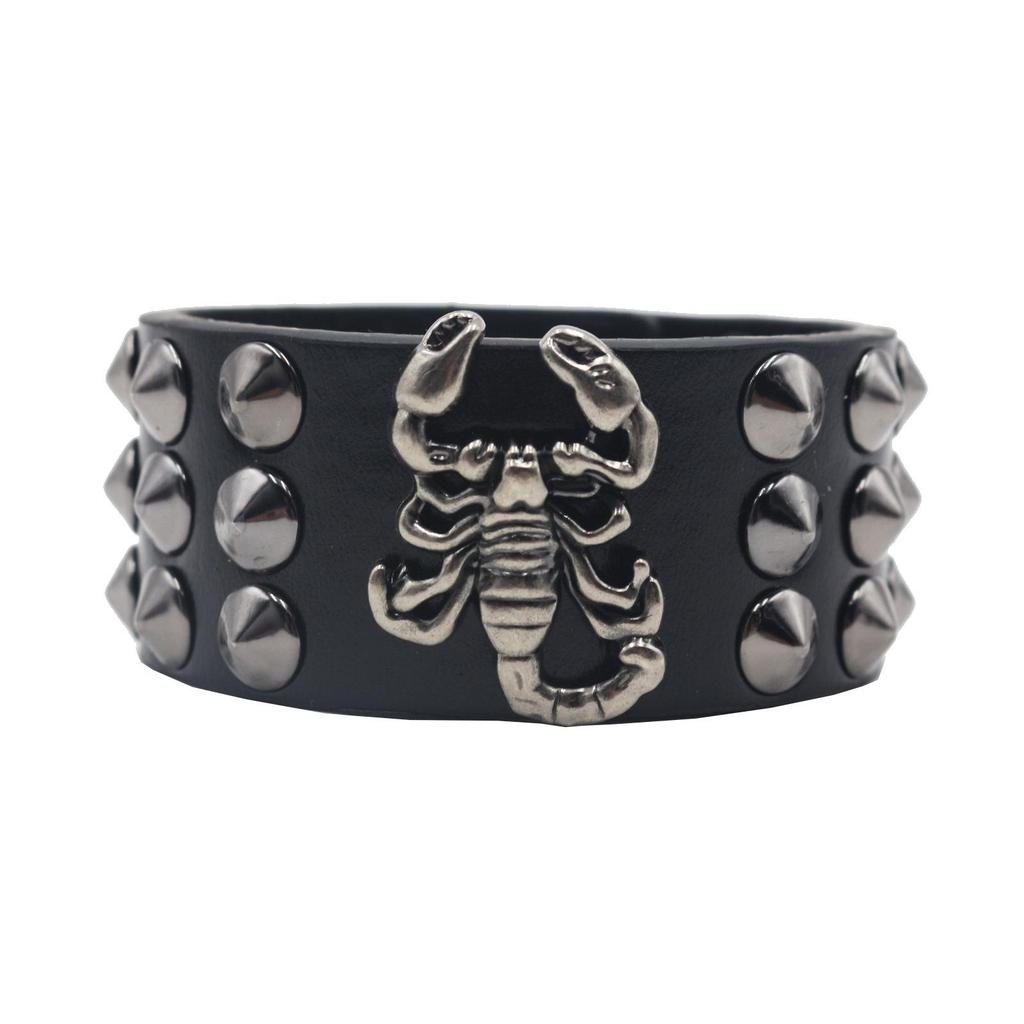 European & American Punk Genuine Leather Scorpion Rivet Bracelet