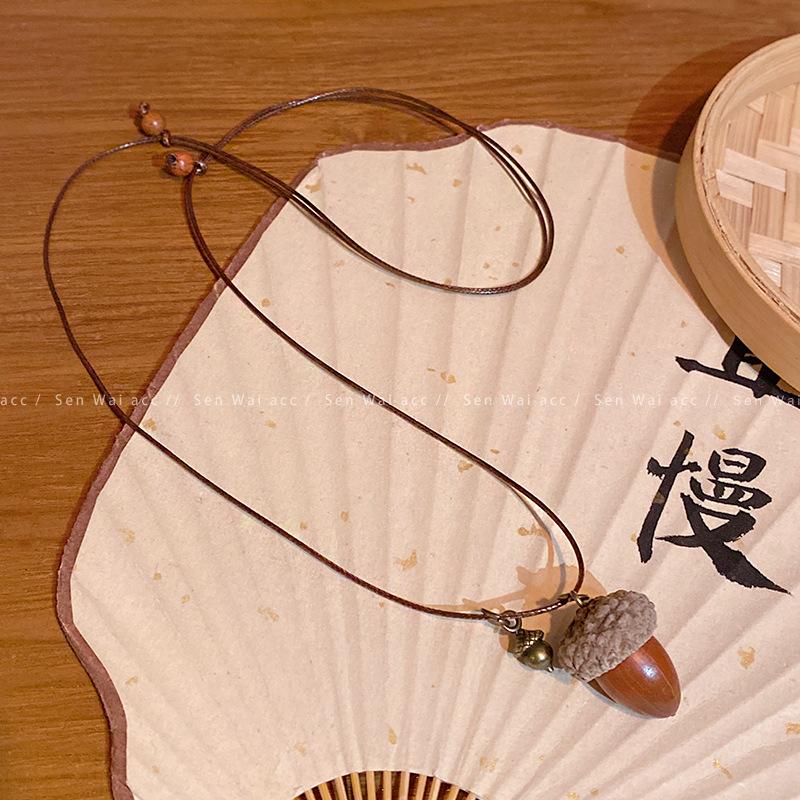 New Chinese Mori Plant Fruit Pendant Necklace Female Retro Ethnic Style Unique Clavicle Chain Neck Chain