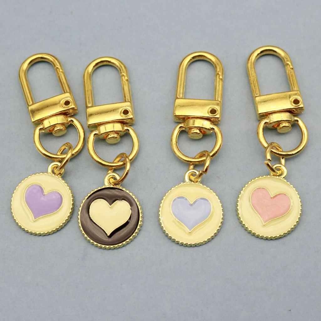 Hot Selling Simple Colored Heart Oil Drip Keychain Pendant