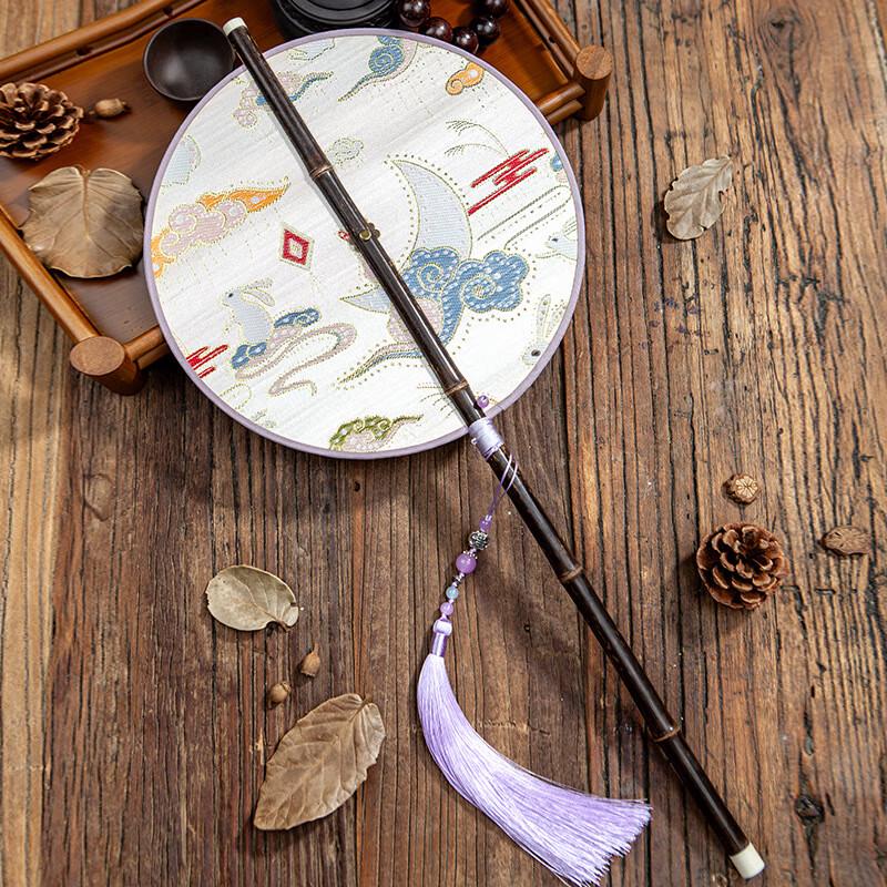 Складной веер в древнем стиле