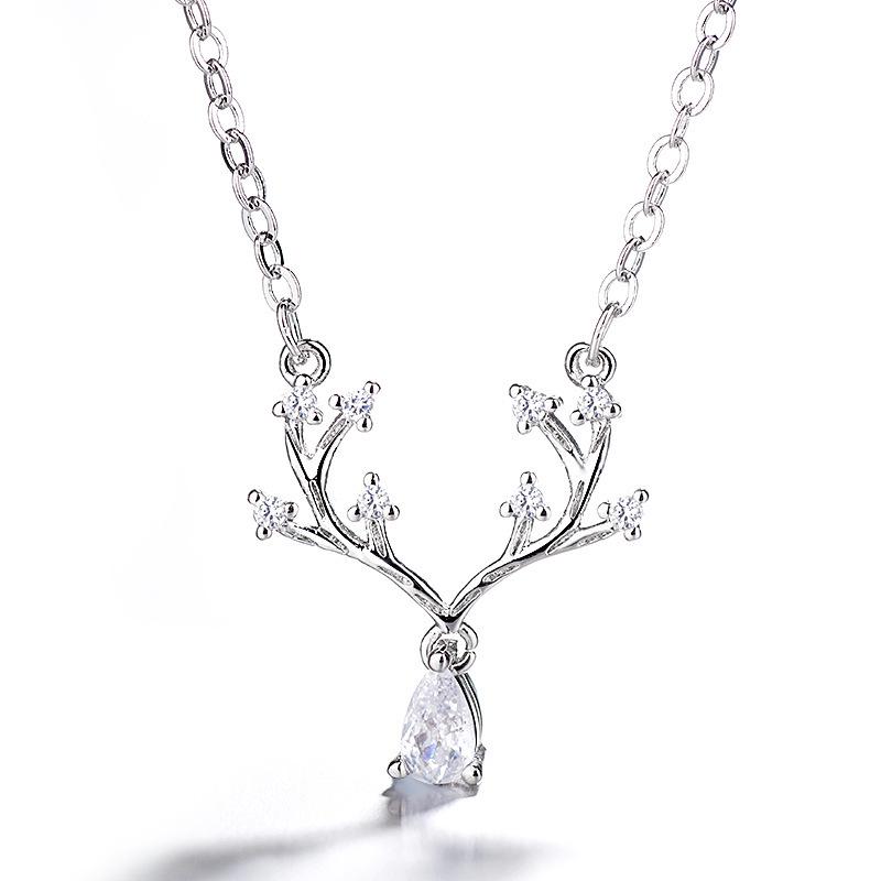 

Korean Elk Necklace: Mori-Inspired Women s Antler Pendant with Inlaid Diamond Water Drop, Christmas Clavicle Chain Choker