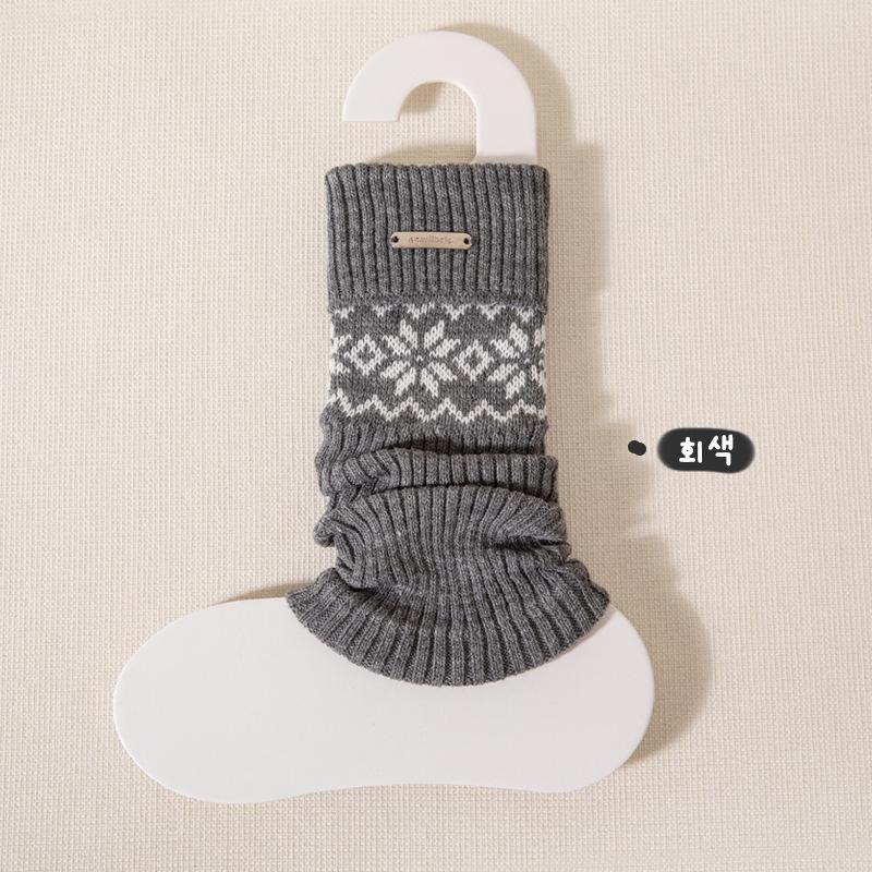 

Girls Fair Isle Retro Leg Warmers, Winter Slouch Socks, Korean Style Iron Tag Calf Warmers for Autumn and Winter. One Size (Ages 2-12) сірий колір