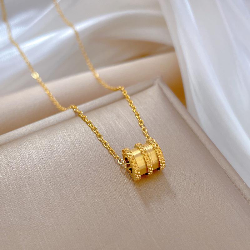 Геометрическое ожерелье «Планета» из титановой стали: Минималистичная позолоченная цепочка на ключицу для женщин