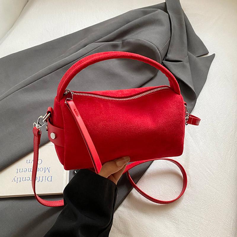 New Retro Pillow Bags Fashionable Niche Design Handbags High-quality Frosted Shoulder Bags Popular European American Casual Bags