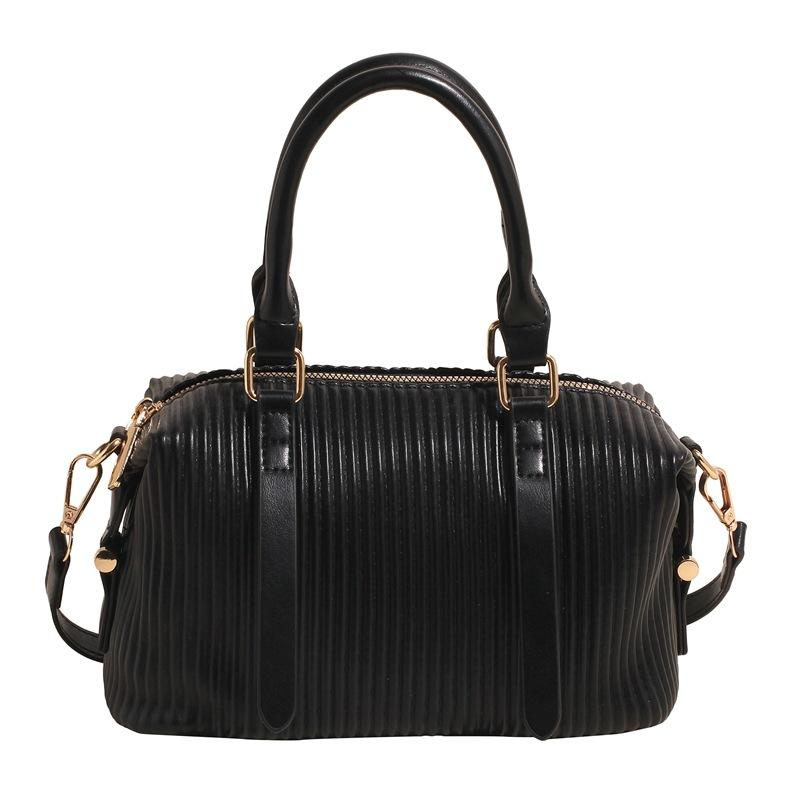 

Премиальная сумка женская весенняя новая модная универсальная портативная сумка-подушка ретро нишевая сумка через плечо чёрный