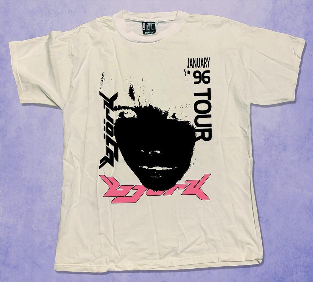 

Bjork Japan Tour 96 T-shirt Unisex shirt Unisex T-Shirt XXL