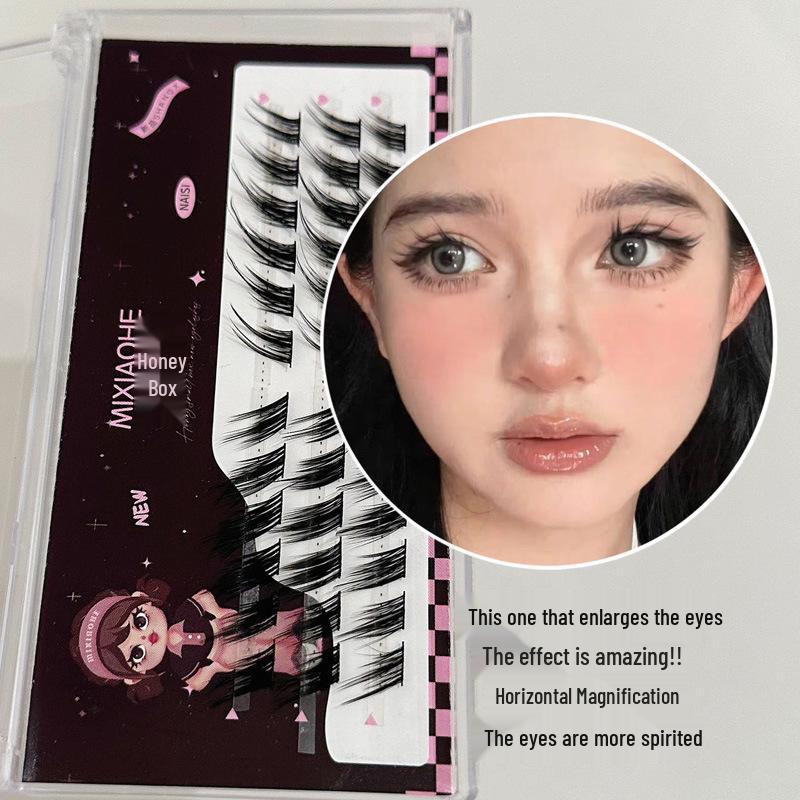 

Honey Box: Elegant European-style, fox-inspired photogenic mixed-race segmented natural eyelashes.