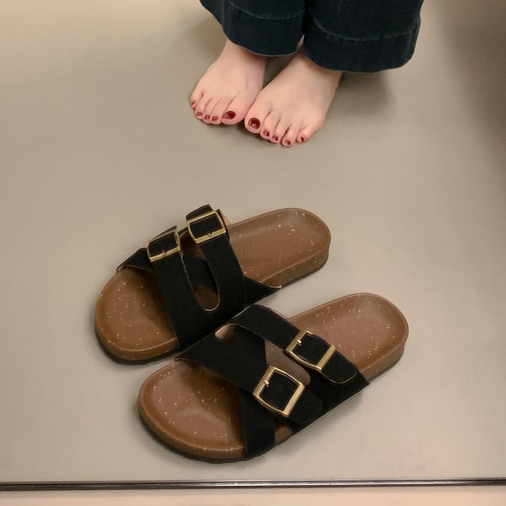 

thick-soled one-word cool slippers women s summer outer wear spring new large-size shoes casual beach sandals 35 чорний