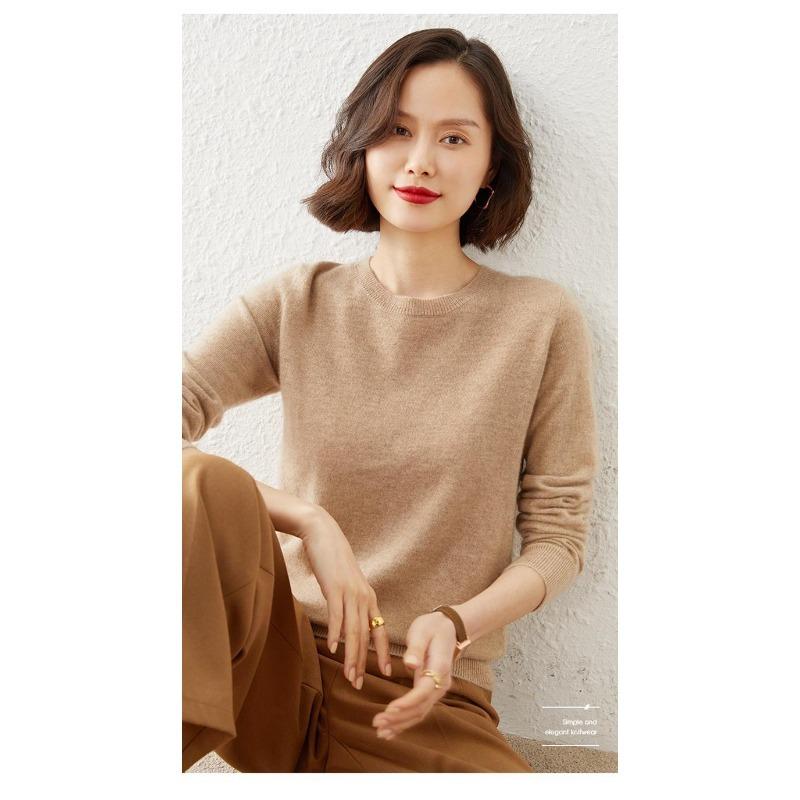 Women's Round Neck Pullover Warm Long-sleeved Knit Sweater Short Section Solid Color Bottoming Wool Sweaters