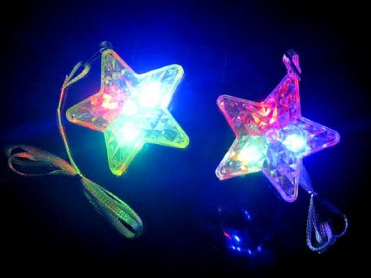 Diamond Star Pendant Set with Fun Goods [Light-up Toy] (36 pieces) / (Paper Balloons)