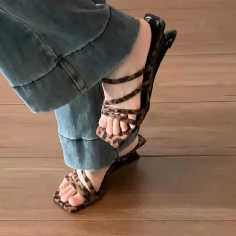 Fashion Leopard Women Slippers Mid Heels Summer Shoes 2024 Designer Beach Dress Flip Flops Walking New Casual Pumps Cozy Femme Slides