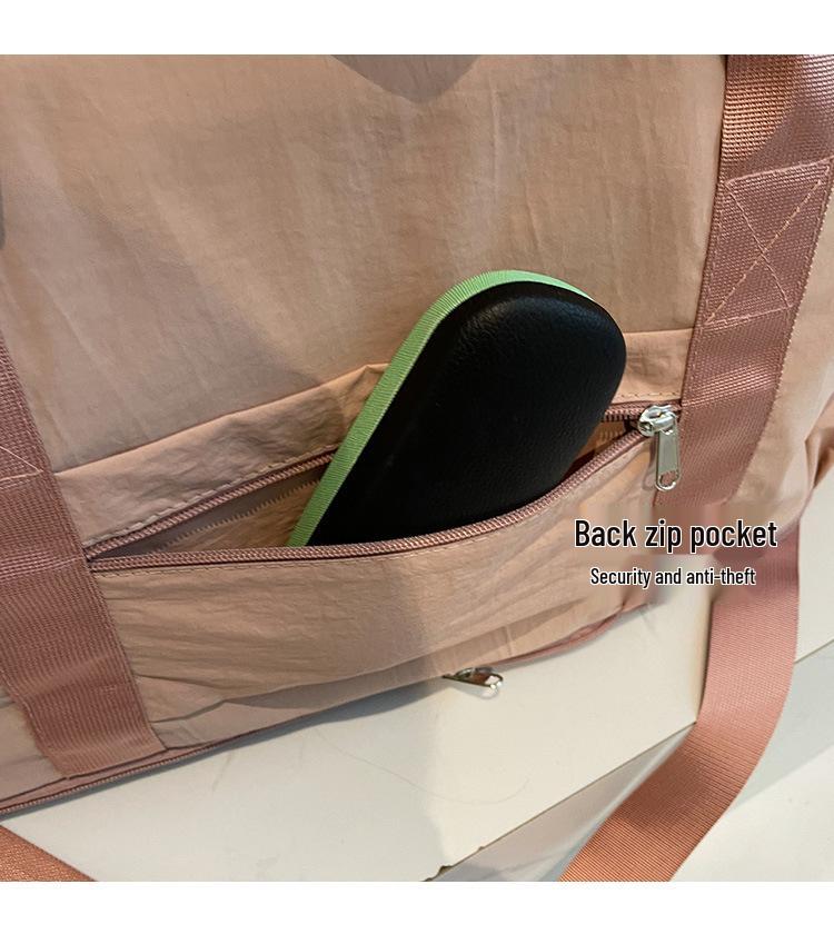 Large Capacity Lightweight Travel Bag with Wet/Dry Separation for Short Trips and Sports