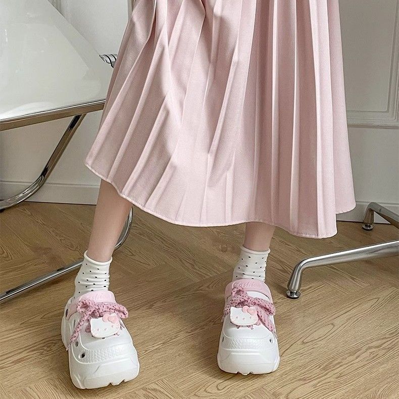 Fashion Versatile Thick-soled Bag Head Soft-soled Cool Slippers Women 2025 Summer New Outer Wear Internet Celebrity Explosion Hole Shoes Women